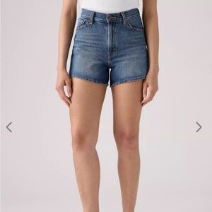 Levi’s 80s Mom Shorts, Size 26